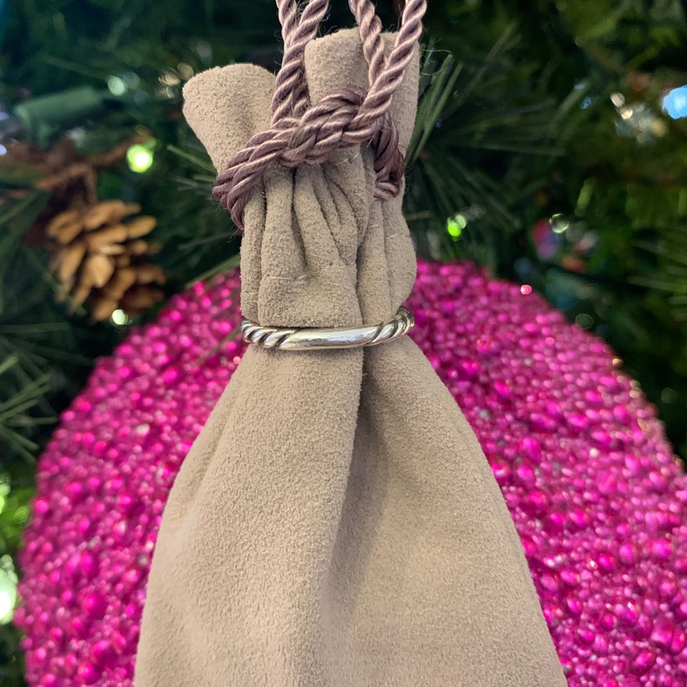 David Yurman Ring - Picture 3 of 8